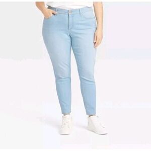 UT High Rise Skinny Jeans Light Blue Super Stretch 14 Short NEW WITH TAGS